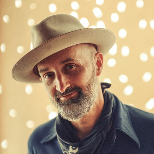 Seth Walker artist profile image
