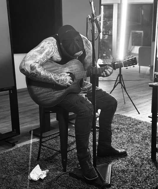 Seth Anthony artist profile image