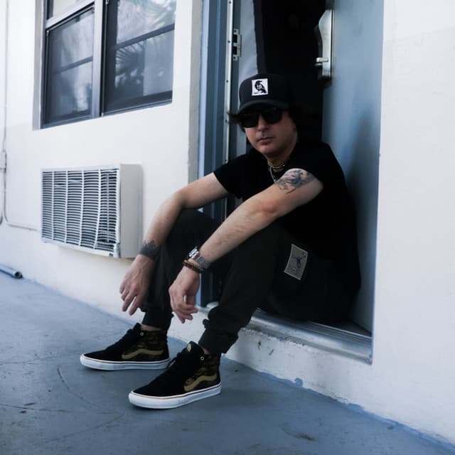Kevin Rudolf artist profile image