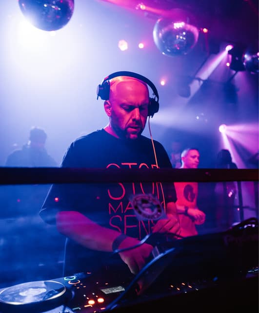 Girls of the Internet artist profile image