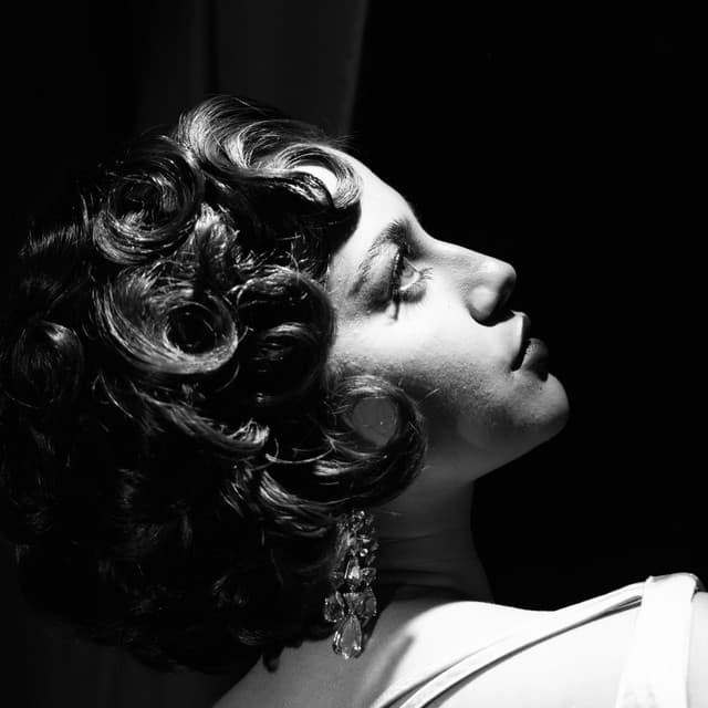 Isabela Merced artist profile image