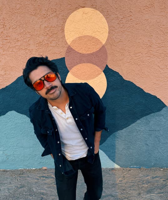 Caiola artist profile