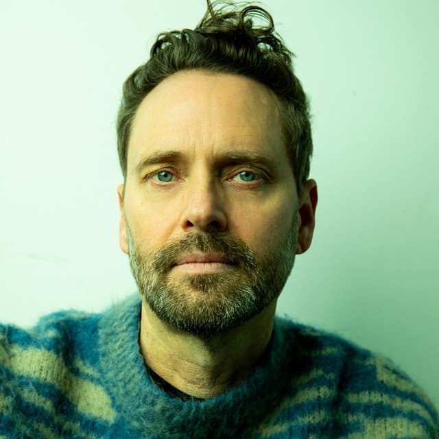 Dustin O'Halloran artist profile image