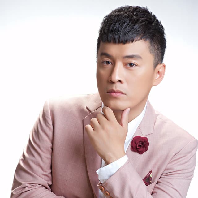 Lam Truong artist profile image