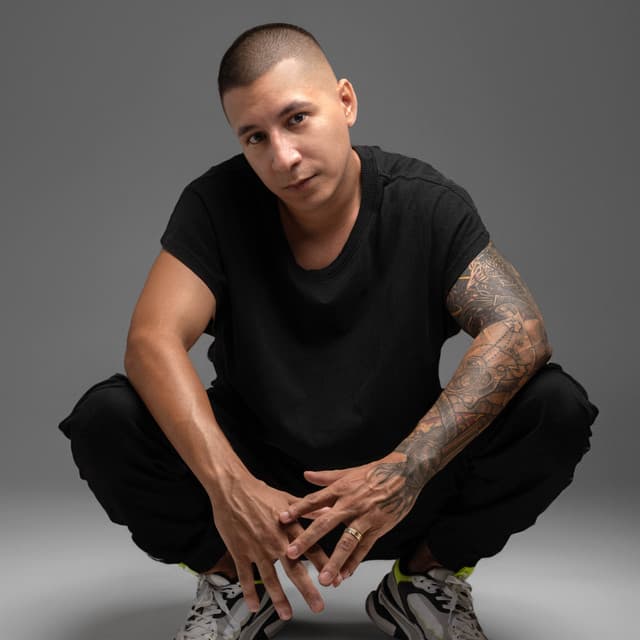 Julian Collazos artist profile image