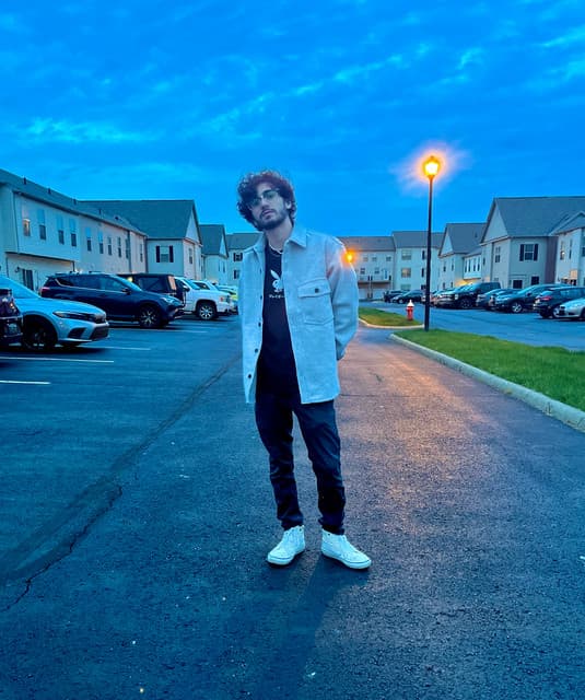 Ely Waves artist profile image