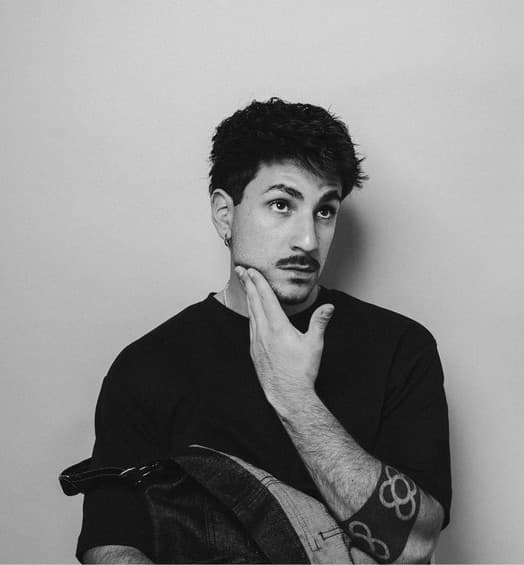 Gon Massey artist profile image