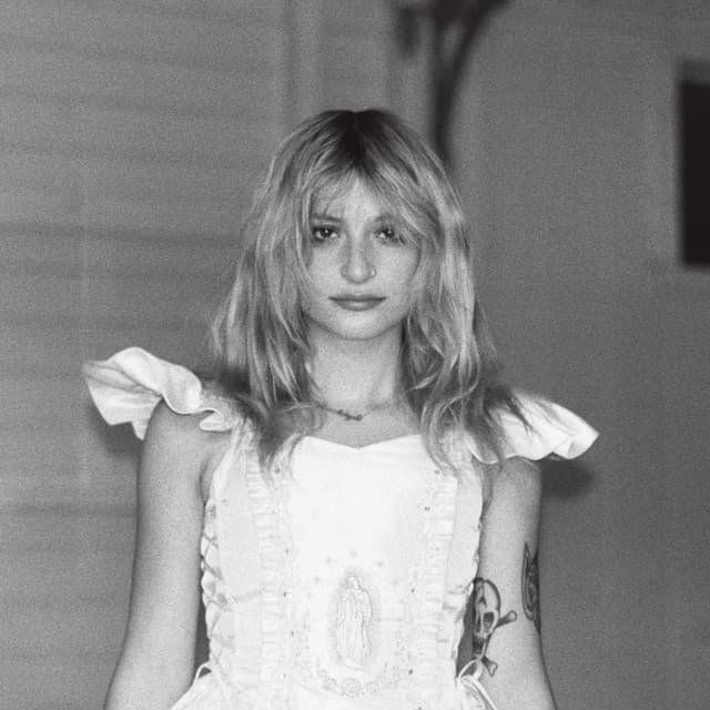 Chloe Lilac's artist profile image