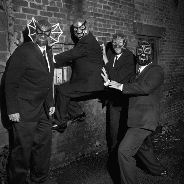 Los Straitjackets's artist profile image