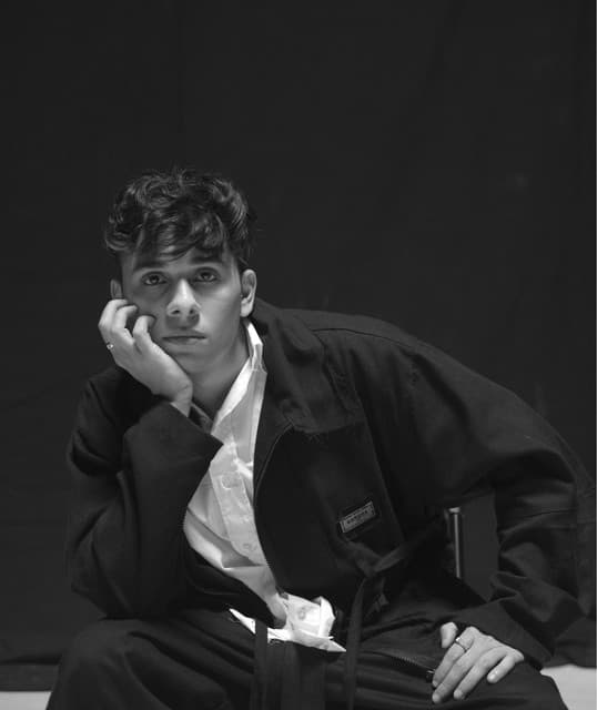 Anuv Jain artist profile image