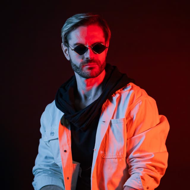 Thomas Anthony artist profile image