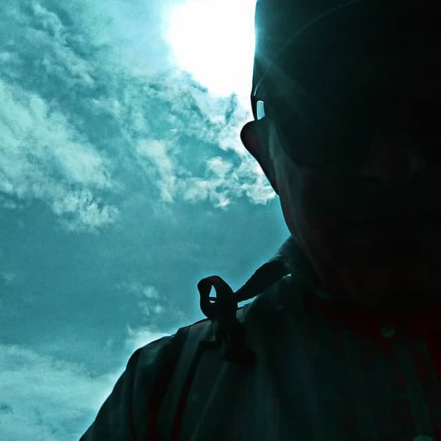 Jeremy Gluck artist profile image