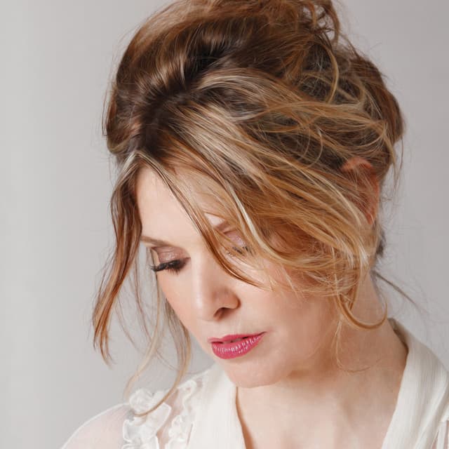 Fiona Joy Hawkins artist profile image