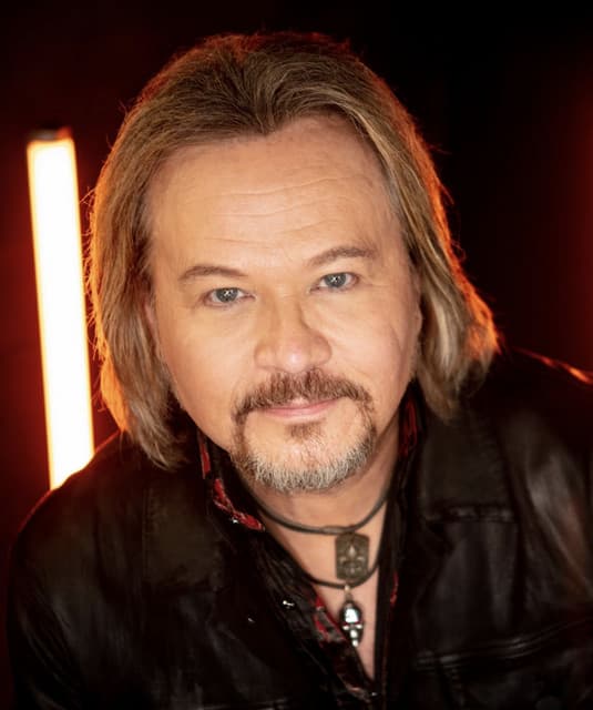 Travis Tritt's artist profile image