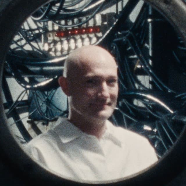 Paul Kalkbrenner artist profile image