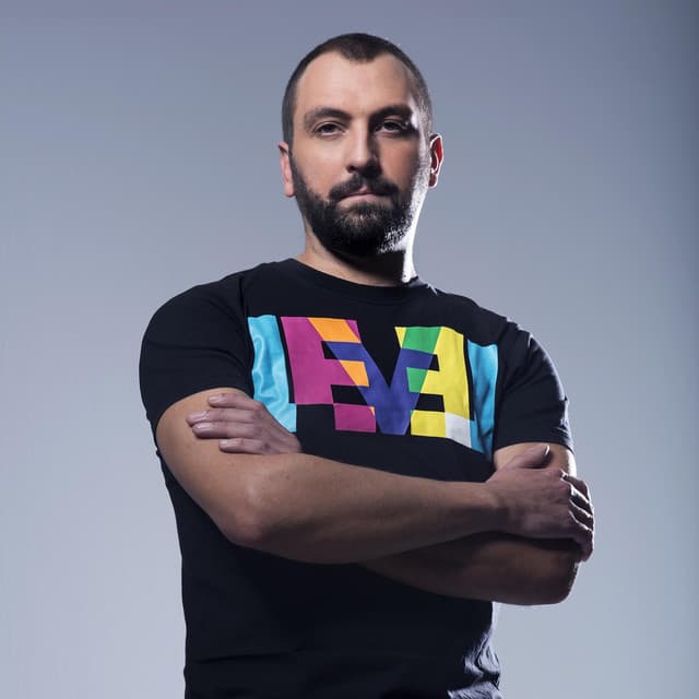 Ivan Gomez artist profile image