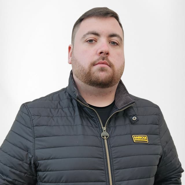 STRINGS artist profile image