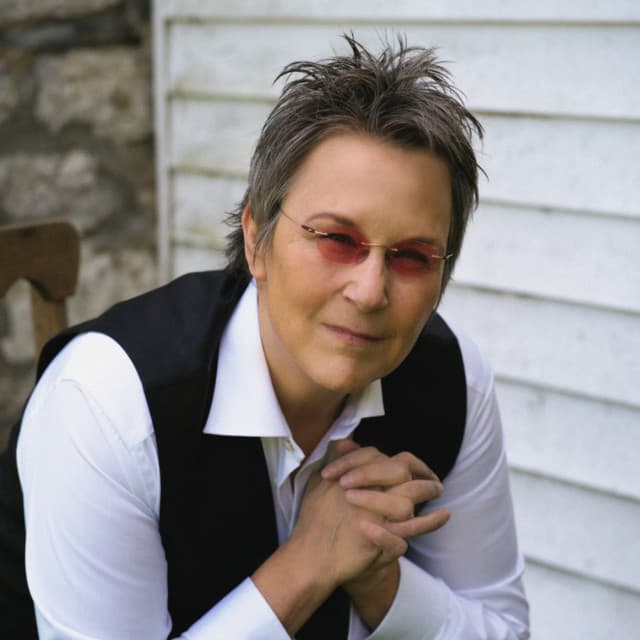 Mary Gauthier artist profile image