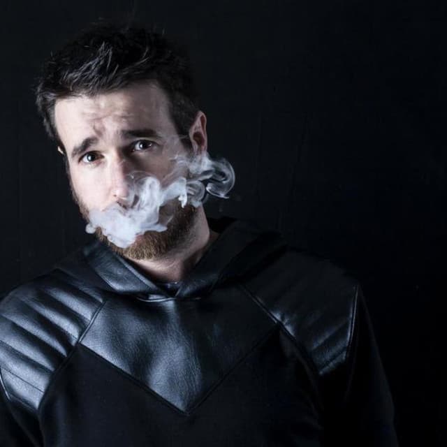 TolinchiLove artist profile image