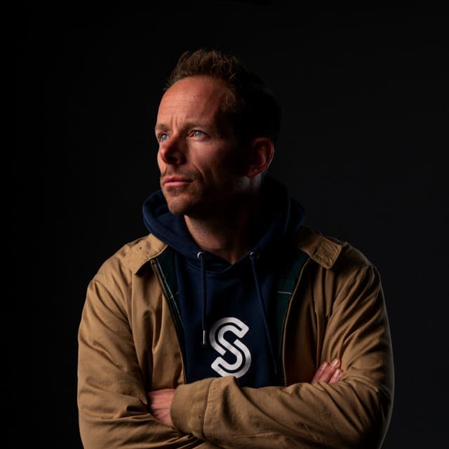 Ian Storm profile