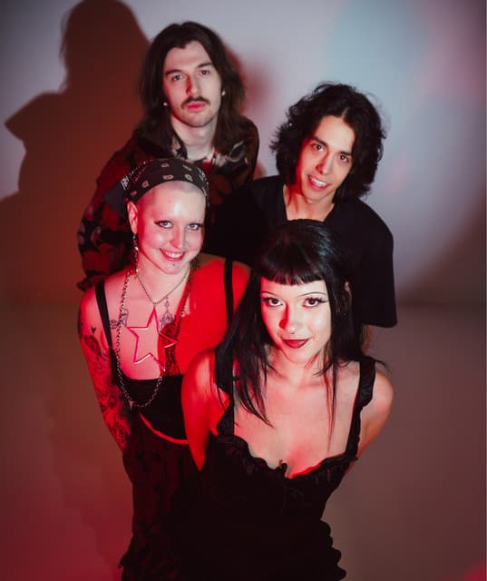Scarlet Demore artist profile