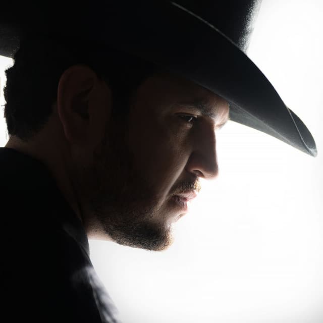 Eden Muñoz artist profile