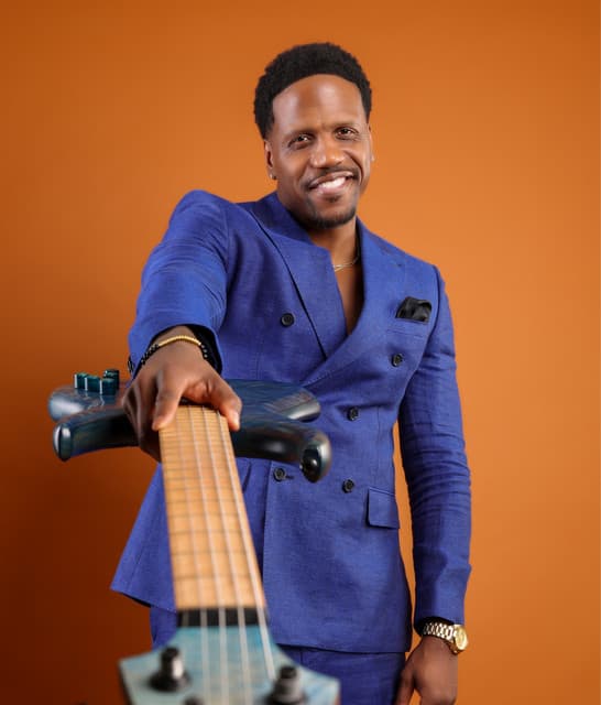 Julian Vaughn artist profile image