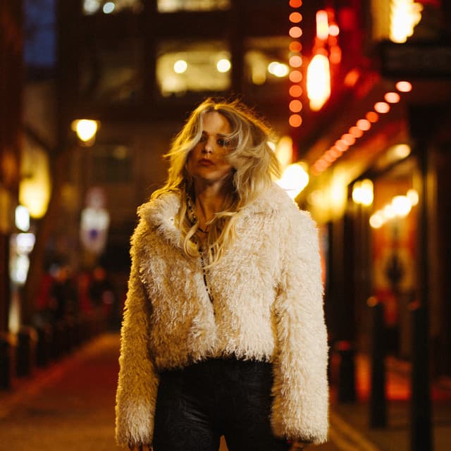 Elles Bailey's artist profile image