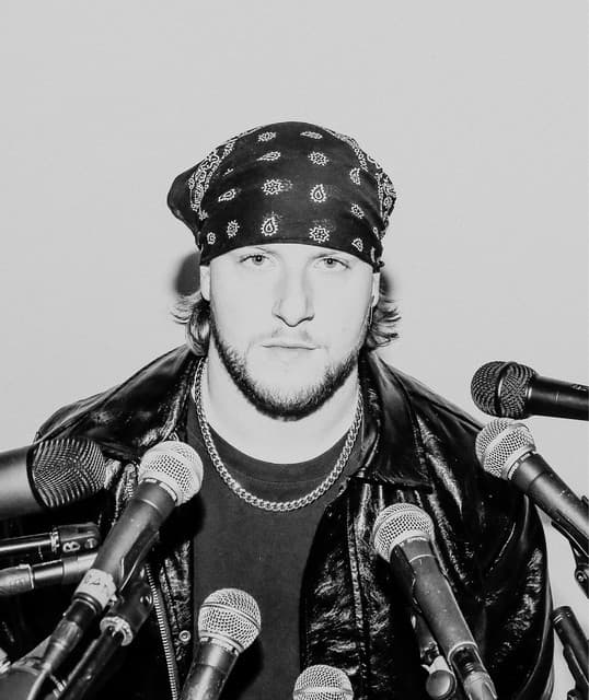 John Harvie's artist profile image