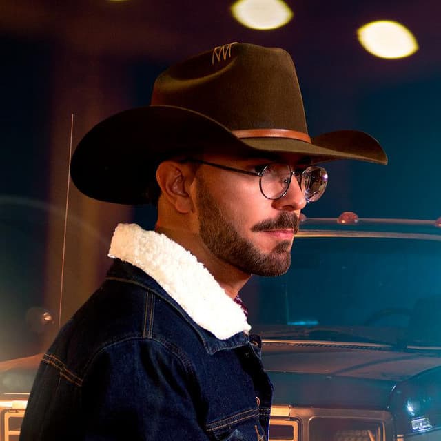 Vinicius Malheiros artist profile image