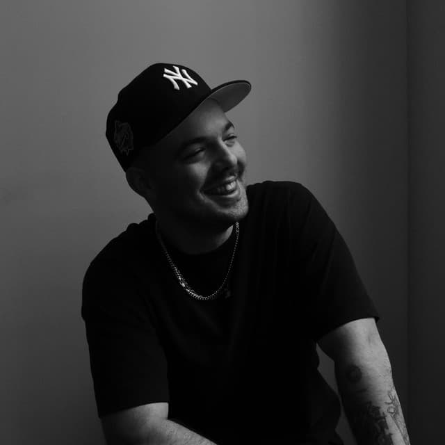 Mac Ayres's artist profile image