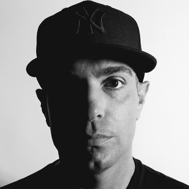 Eamon artist profile image
