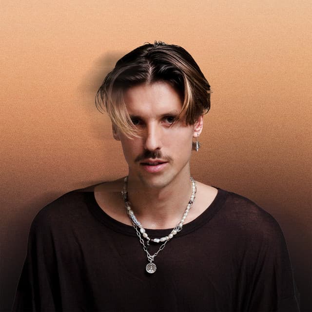 Chris Luno artist profile image