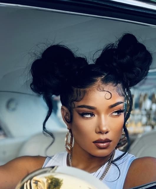 Mila J artist profile image