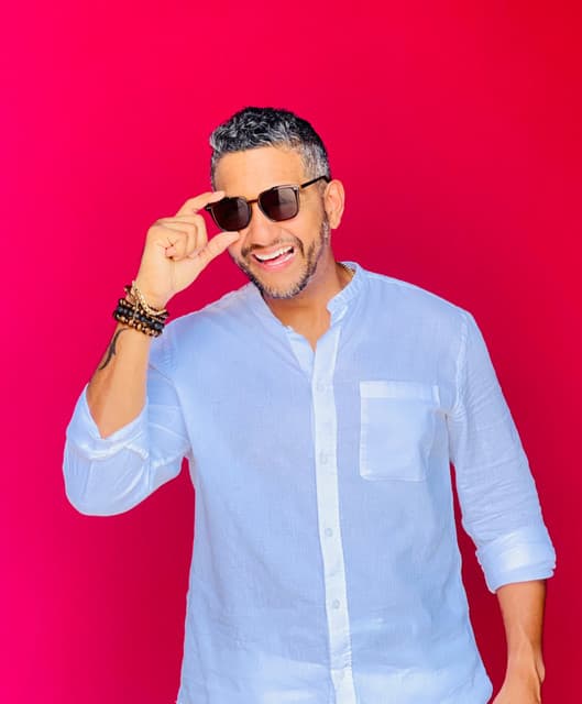 Raul Morel artist profile image