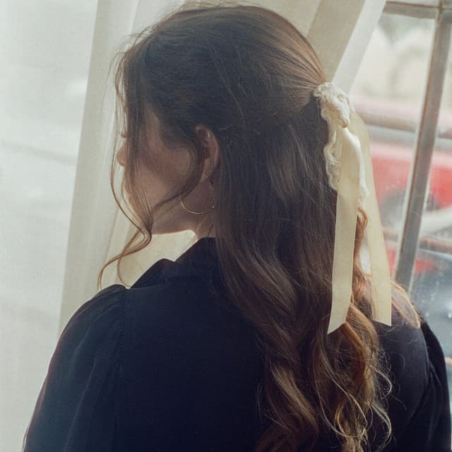 Lulu Simon artist profile