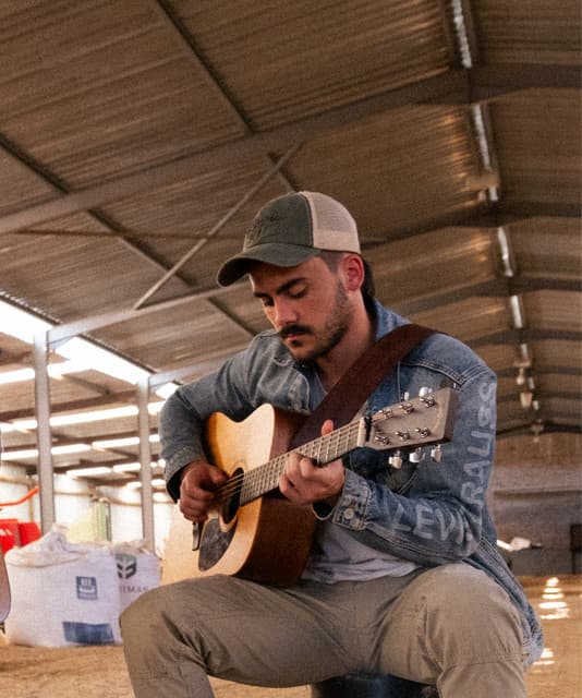 Henru artist profile image