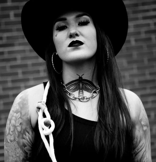 Allie Colleen artist profile image