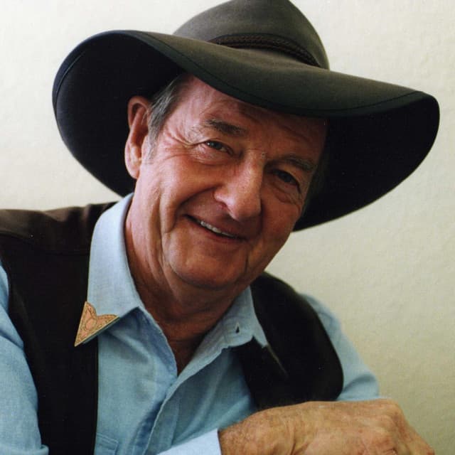 Slim Dusty artist profile image