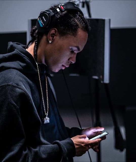 Menor Bronx artist profile image