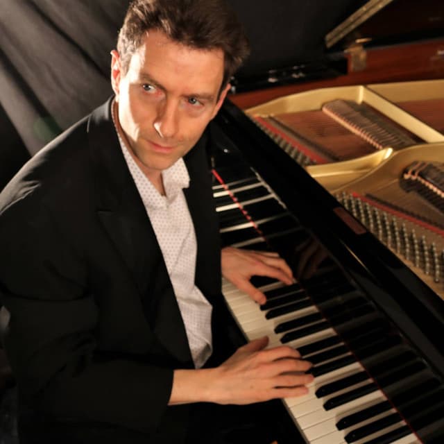 Chris Geith artist profile image