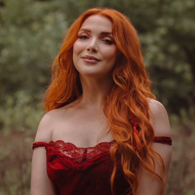 Caylee Hammack's artist profile image