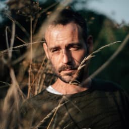 Roo Panes's artist profile image