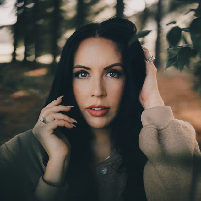 Lydia Laird artist profile image