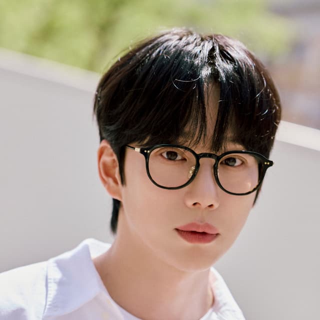 10CM artist profile image