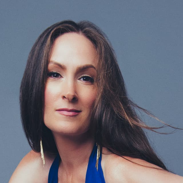 Sara Gazarek artist profile image