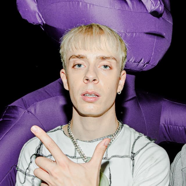 Kinny Zimmer artist profile image