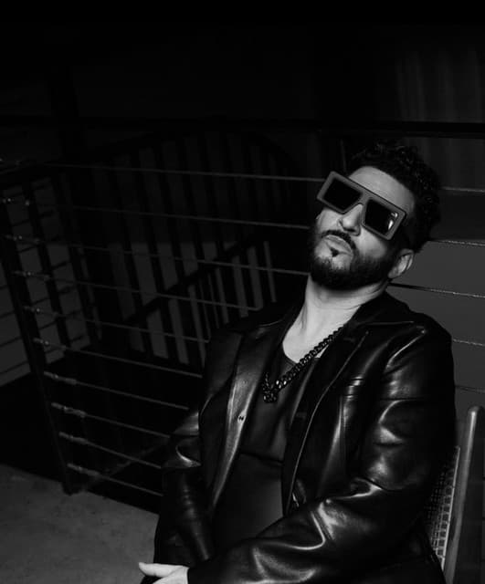 Jon B. artist profile image