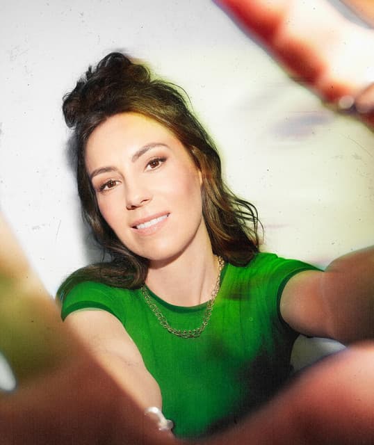 Amy Shark artist profile image