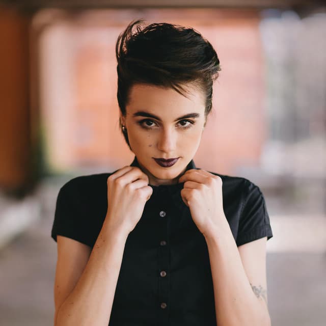 Mila Journée artist profile image